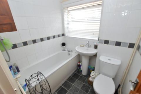 16 Bunhill Close, Dunstable, LU6 1TH
