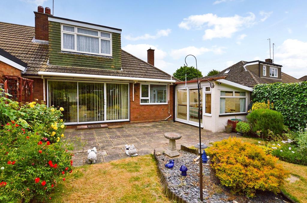 Dunstable, Bedfordshire LU5 3 bed bungalow for sale £350,000
