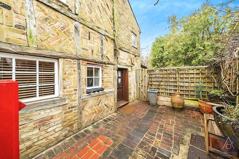 undefined, Nelson Street, Buckingham MK18