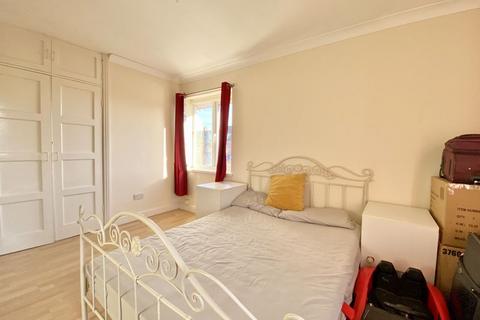 60 Gibbons Road, Sutton Coldfield, B75 5HB