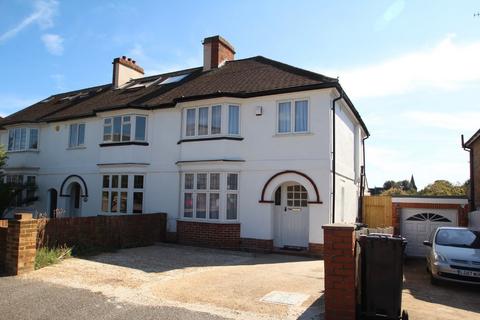 3 bedroom end of terrace house to rent, Portland Road, Hove