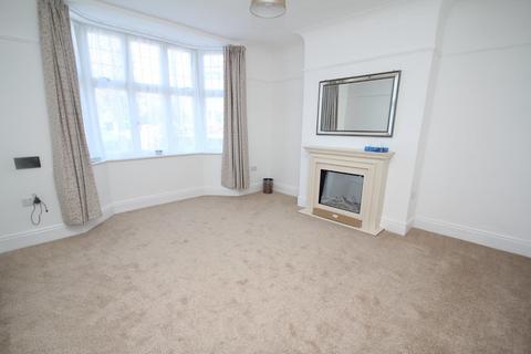 3 bedroom end of terrace house to rent, Portland Road, Hove