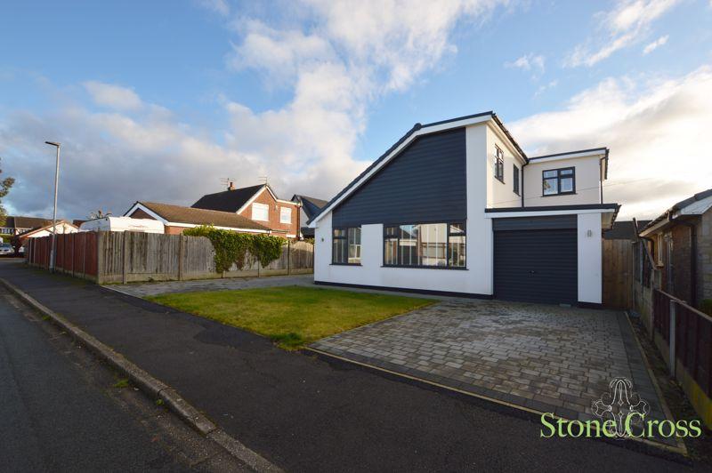 Rosedale Avenue, Lowton, WA3 2RW 3 bed detached house for sale £374,950
