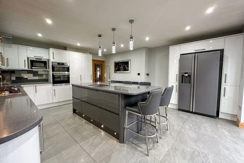 59 Derek Drive, Stoke-on-trent, ST1 6BX