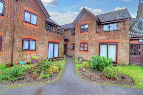 2 bedroom retirement property for sale, Old School Close, High Wycombe HP14