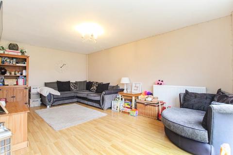 4 bedroom end of terrace house for sale - Willoughby Close, Bedford MK44