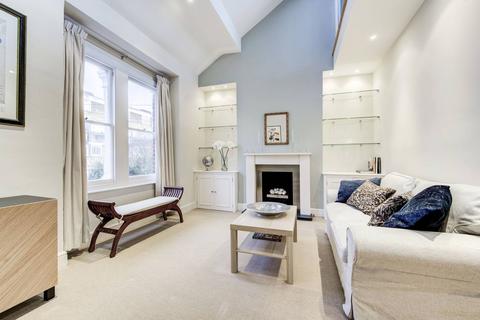 2 bedroom maisonette for sale, Humbolt Road, Barons Court, London, W6