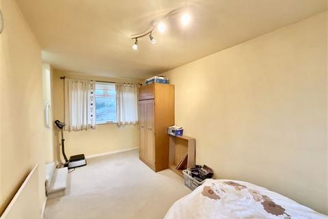 11 Mather Road, Sheffield, S9 4GN
