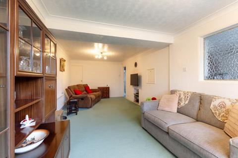 34 Oakley Park, Bexley, DA5 3EQ