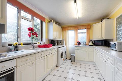 34 Oakley Park, Bexley, DA5 3EQ