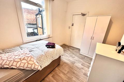 undefined, Room 2, 12 Columbus Ravine, Scarborough