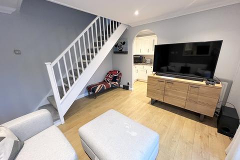 1 bedroom cluster house for sale, Vallis Close, Baiter Park, Poole, BH15