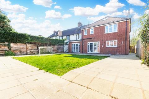 75 Thorney Mill Road, Iver, SL0 9AH