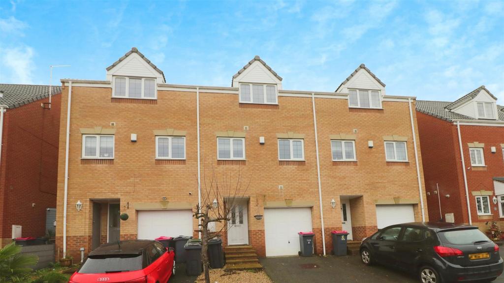 Potters Way, Kilnhurst, Mexborough 3 bed townhouse for sale £165,000