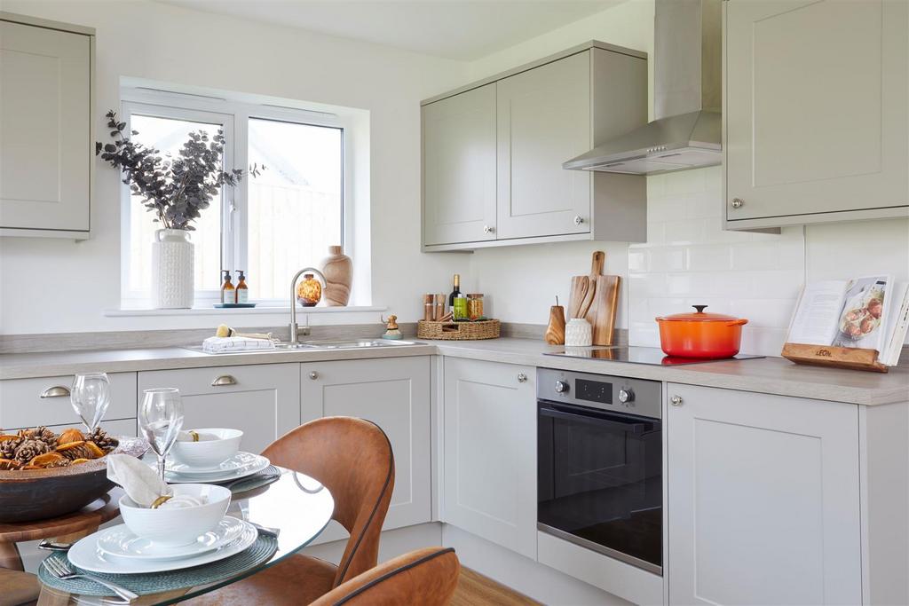 Kitchen &amp; Dining Area..jpg