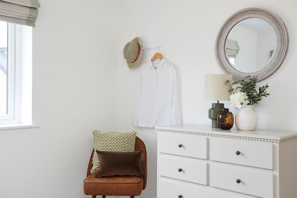 Bedroom 1.jpg