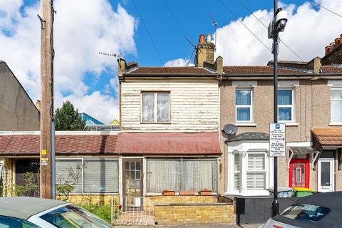 7 Aldworth Road, London, E15 4DN