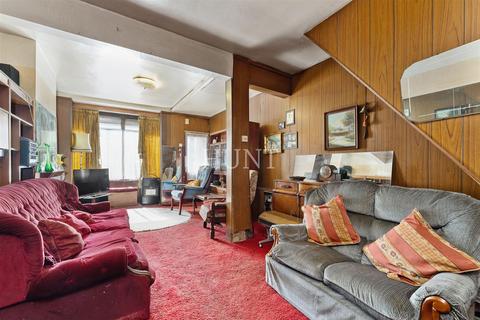 7 Aldworth Road, London, E15 4DN