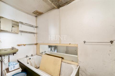 7 Aldworth Road, London, E15 4DN