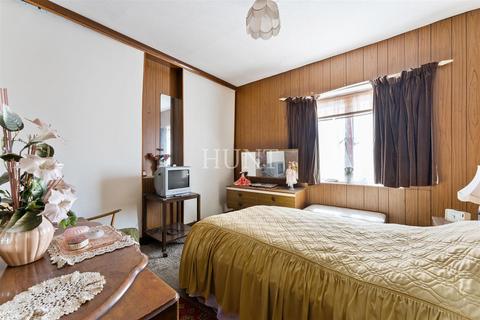 7 Aldworth Road, London, E15 4DN