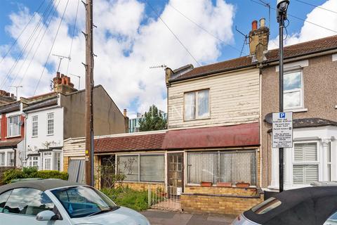 7 Aldworth Road, London, E15 4DN