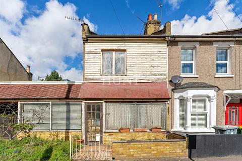 7 Aldworth Road, London, E15 4DN