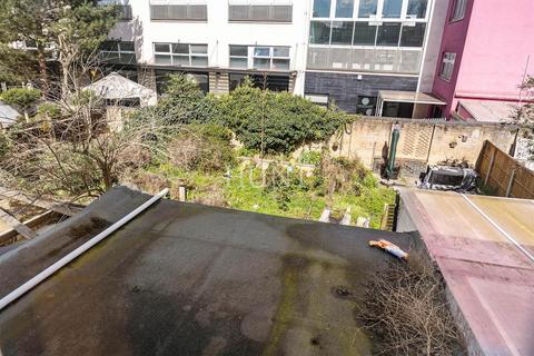 7 Aldworth Road, London, E15 4DN