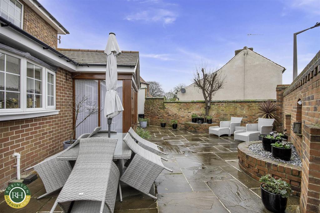 Enclosed terrace