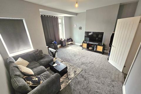 1 bedroom flat to rent, Dickenson Road, Rusholme, Manchester, M14