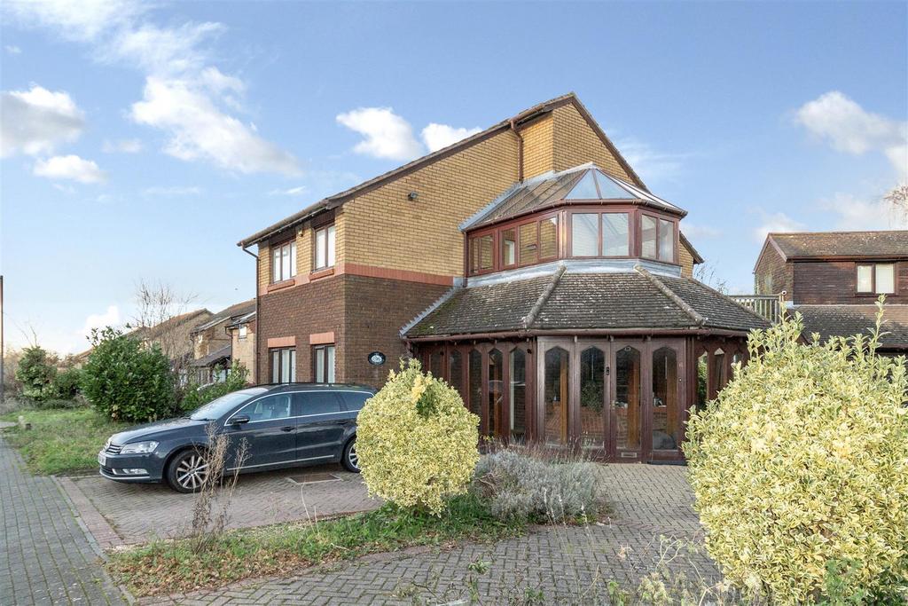 Northcroft, Shenley Lodge, Milton Keynes 2 bed for sale £