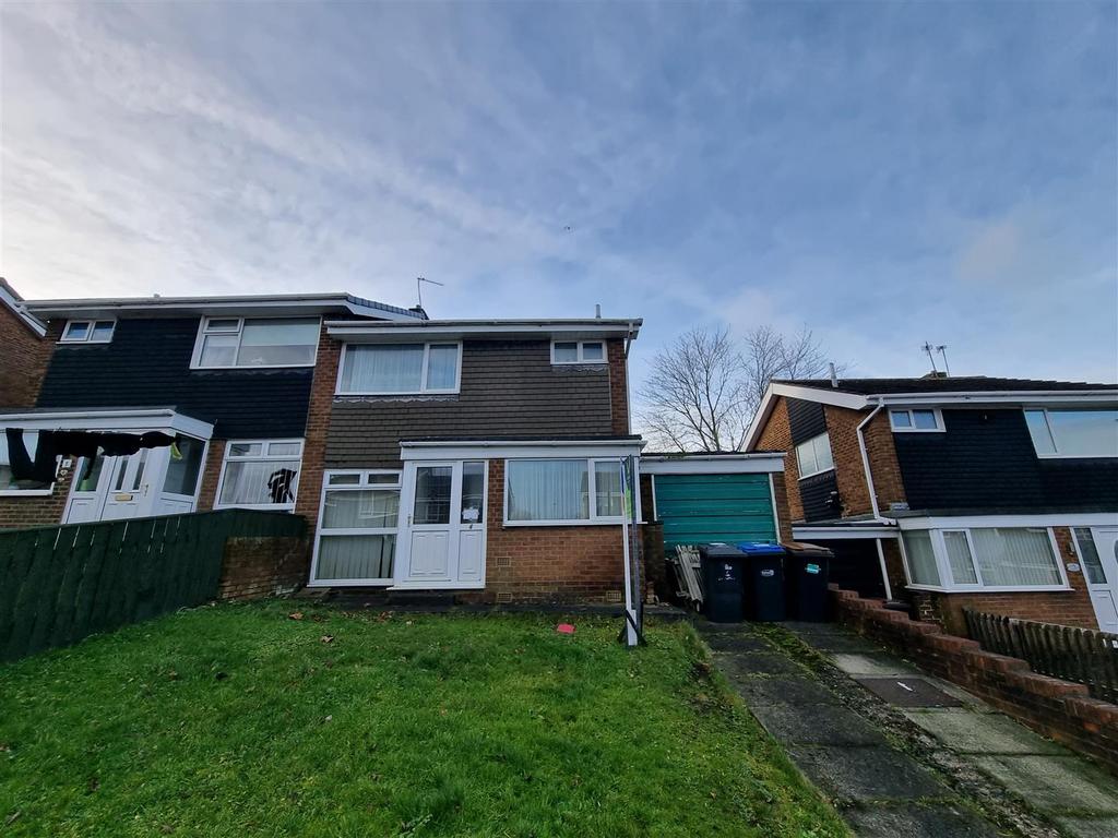 Oakwood, Sacriston 3 bed semidetached house for sale £80,000