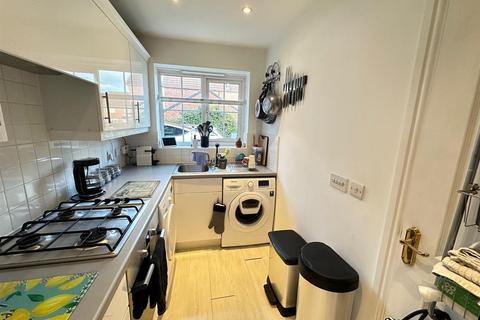 2 bedroom end of terrace house for sale - Farmstead Close, Four Oaks, Sutton Coldfield