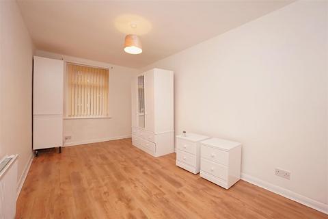 3 bedroom flat for sale, Anchor Road, Barrow-In-Furness