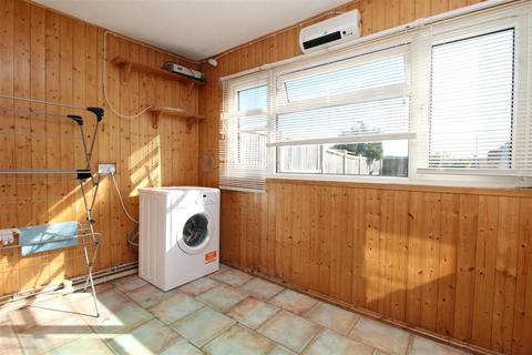 3 bedroom semi-detached house to rent - Lydia Road, Walmer, Deal