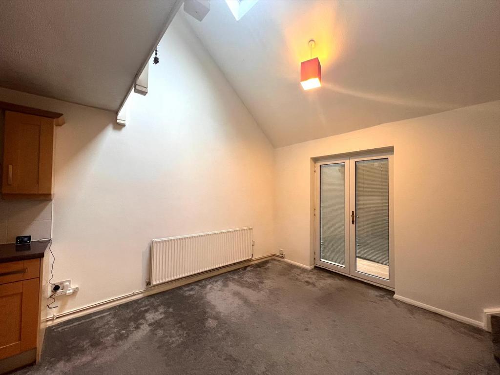 Linacre Close, Watermeadow, Northampton NN3 1 bed house to rent £700