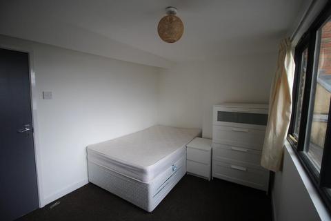 6 bedroom apartment to rent, Warwick Street, Leamington Spa