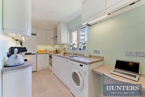 2 bedroom apartment to rent - Monmouth Grove, Brentford