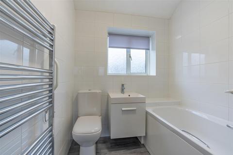 15 Goaters Road, Ascot, SL5 8HZ