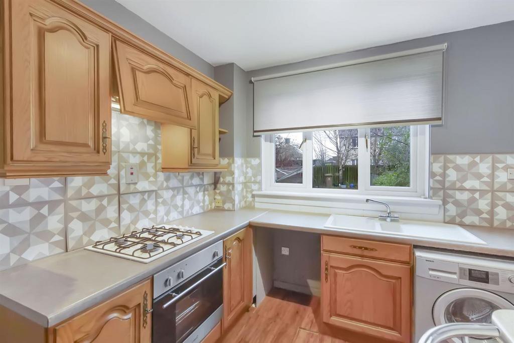 13 Moss Road, Tillicoultry FK13 6NS 3 bed end of terrace house for sale