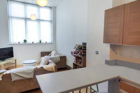 2 bedroom flat to rent - Apt 2 Dain Court, B29 6BD