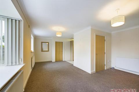 2 bedroom apartment for sale, Kenyon Avenue, Wrexham