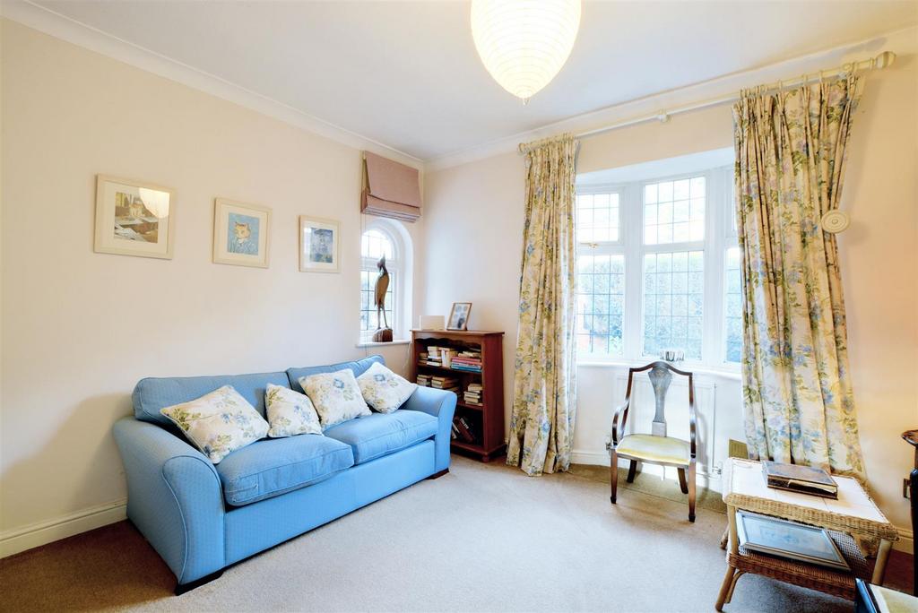 Bedroom 4 2.jpeg