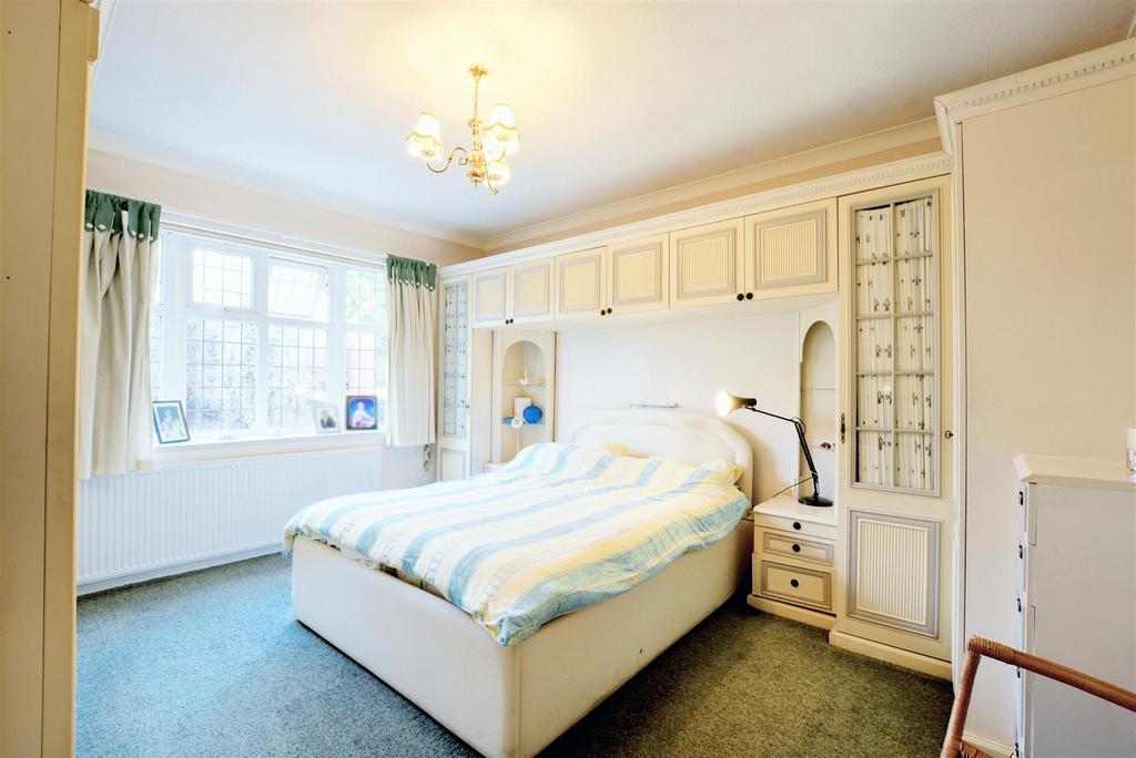 Bedroom 1 1.jpeg