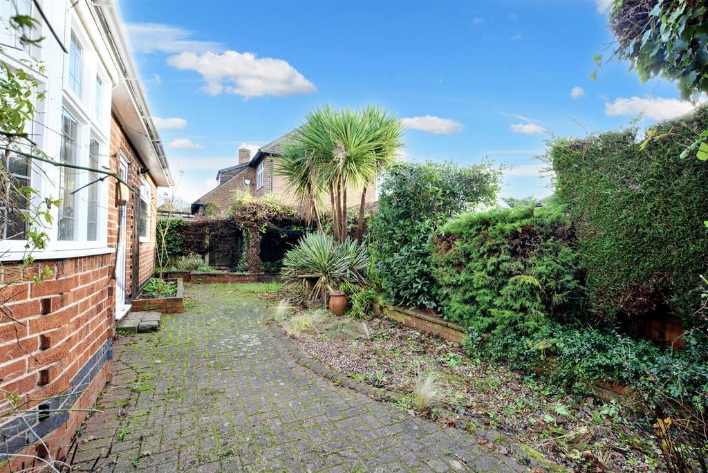 Rear Garden 1.jpeg