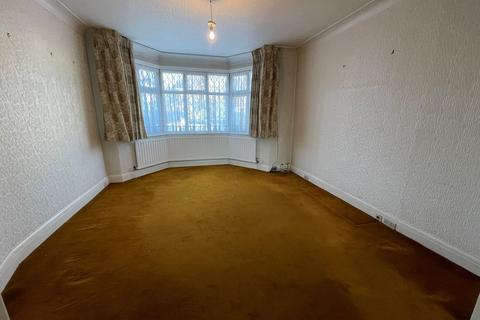 4 bedroom semi-detached house for sale - Ravenscroft Avenue, Preston Road, Wembley, HA9