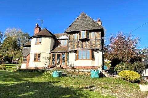 4 bedroom detached house for sale, St. Hilarys Road, Llandudno