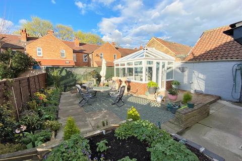 2 bedroom semi-detached house for sale, The Croft, Off Sherwood Avenue, Newark