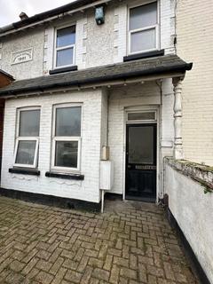 2 bedroom flat to rent, Exning Road, Suffolk
