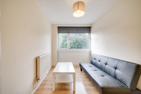 3 bedroom flat to rent - Longmeadow Way, Canterbury