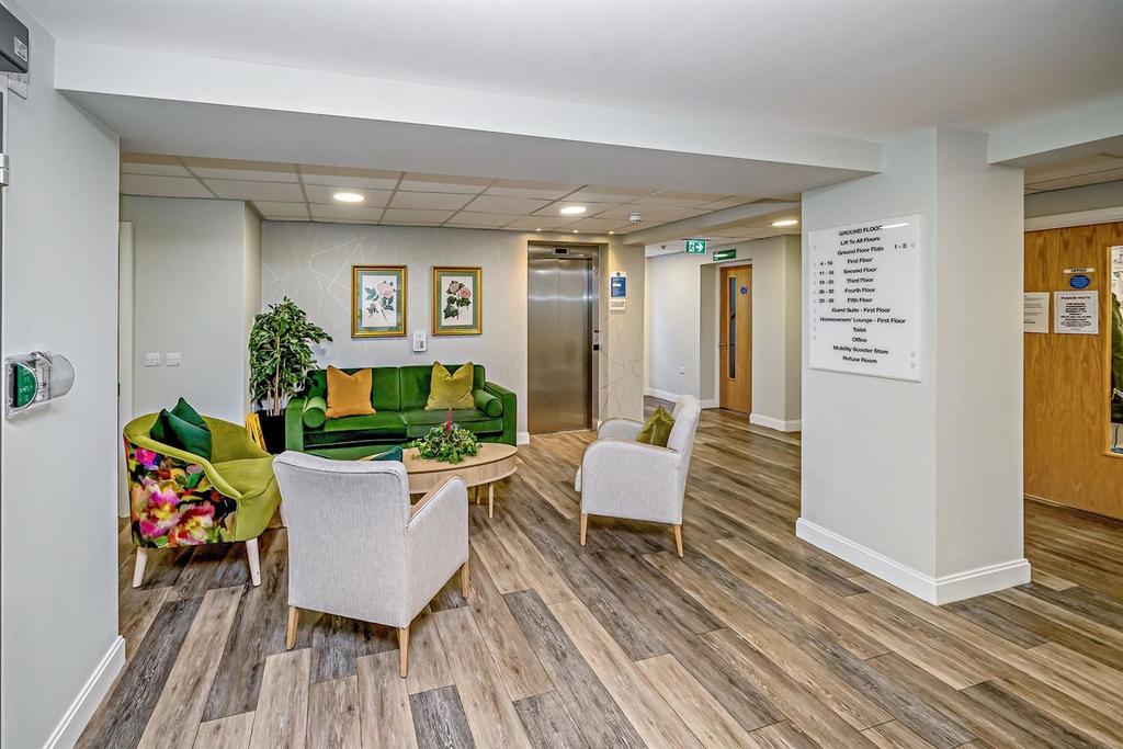 13-043d4 Elgar Place, 023 (1)-medium.jpg